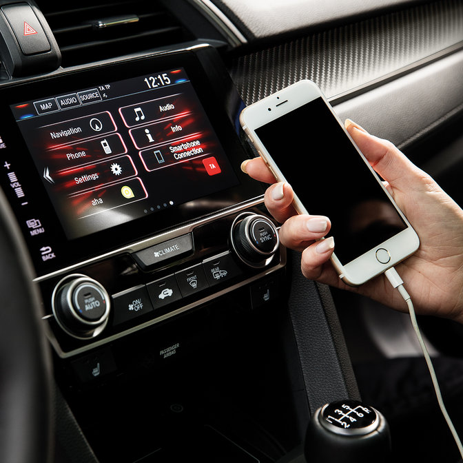 Nahaufnahme des Honda CONNECT-Infotainmentsystems mit Apple iPlay.