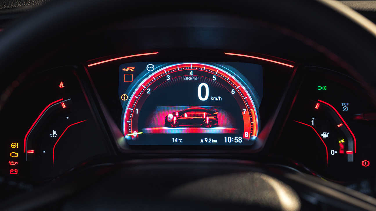 Close up of Honda Civic Type R dials in +R mode.