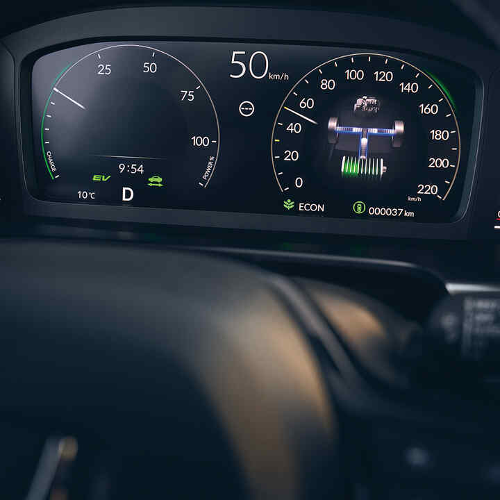 Honda CR-V Hybrid, Nahaufnahme des Digitaldisplays für den Fahrer.