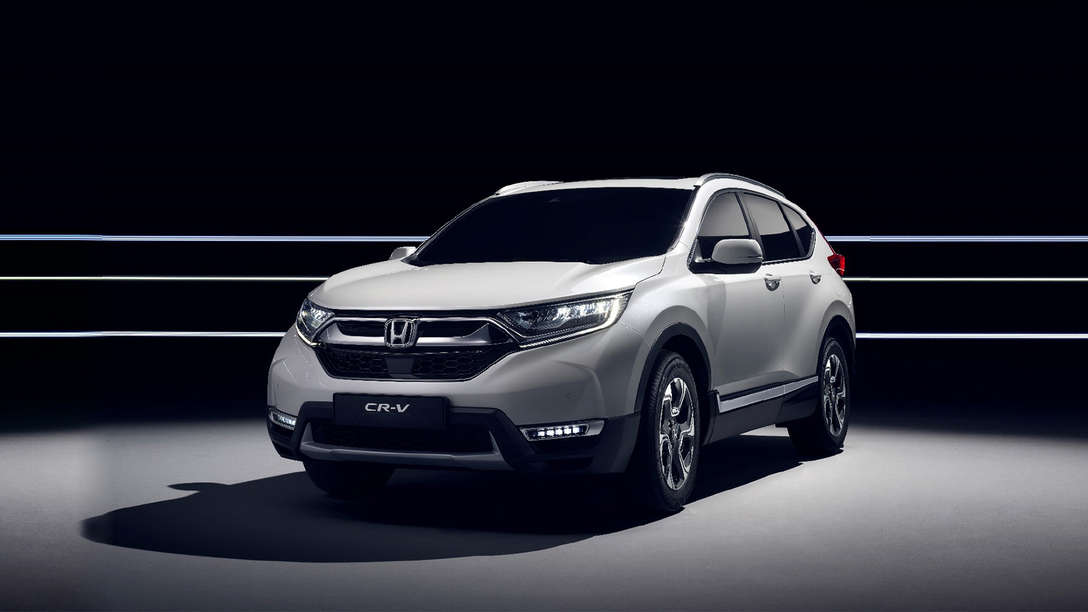 Front-/Seitenansicht des modernen Hybrid-Antriebsstrangs des CR-V
