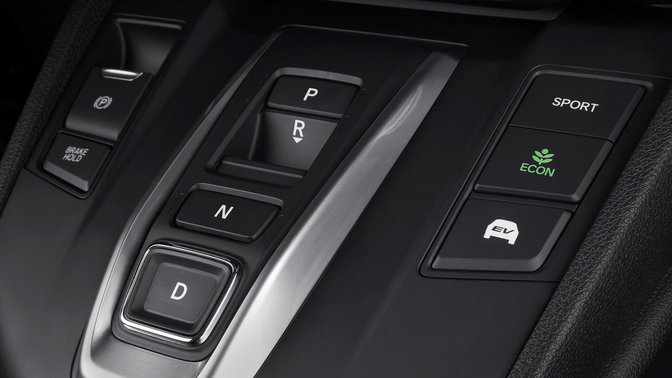 Honda CR-V Hybrid, Nahaufnahme der Innenkonsole.
