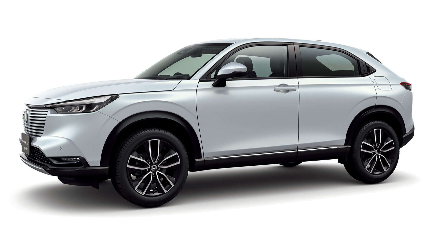 Dreiviertelfrontansicht eines Honda HR-V im Studio