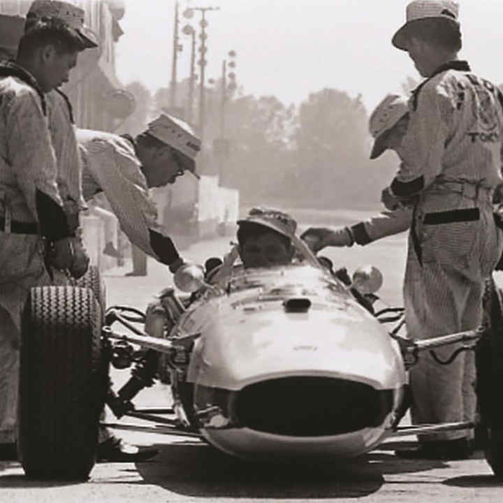Soichiro Honda bei der Vorbereitung auf unser erstes Formel-1-Rennen beim Großen Preis von Ungarn 1964.