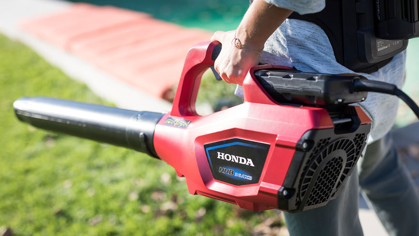 Close up of Honda's cordless leaf blower.