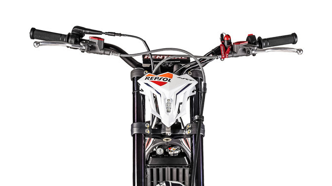 Nahaufnahme Lenker Honda Montesa Cota 4RT 301RR Race Replica von vorne.