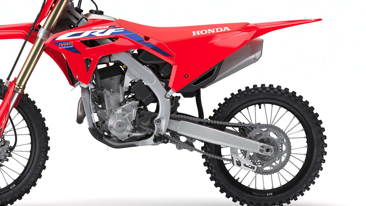 Honda – CRF250R – Schnell in die Kurve und noch schneller aus der Kurve heraus