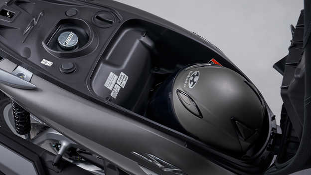 Honda SH350i – reichlich Stauraum und mehr Komfort dank Honda SMART Key