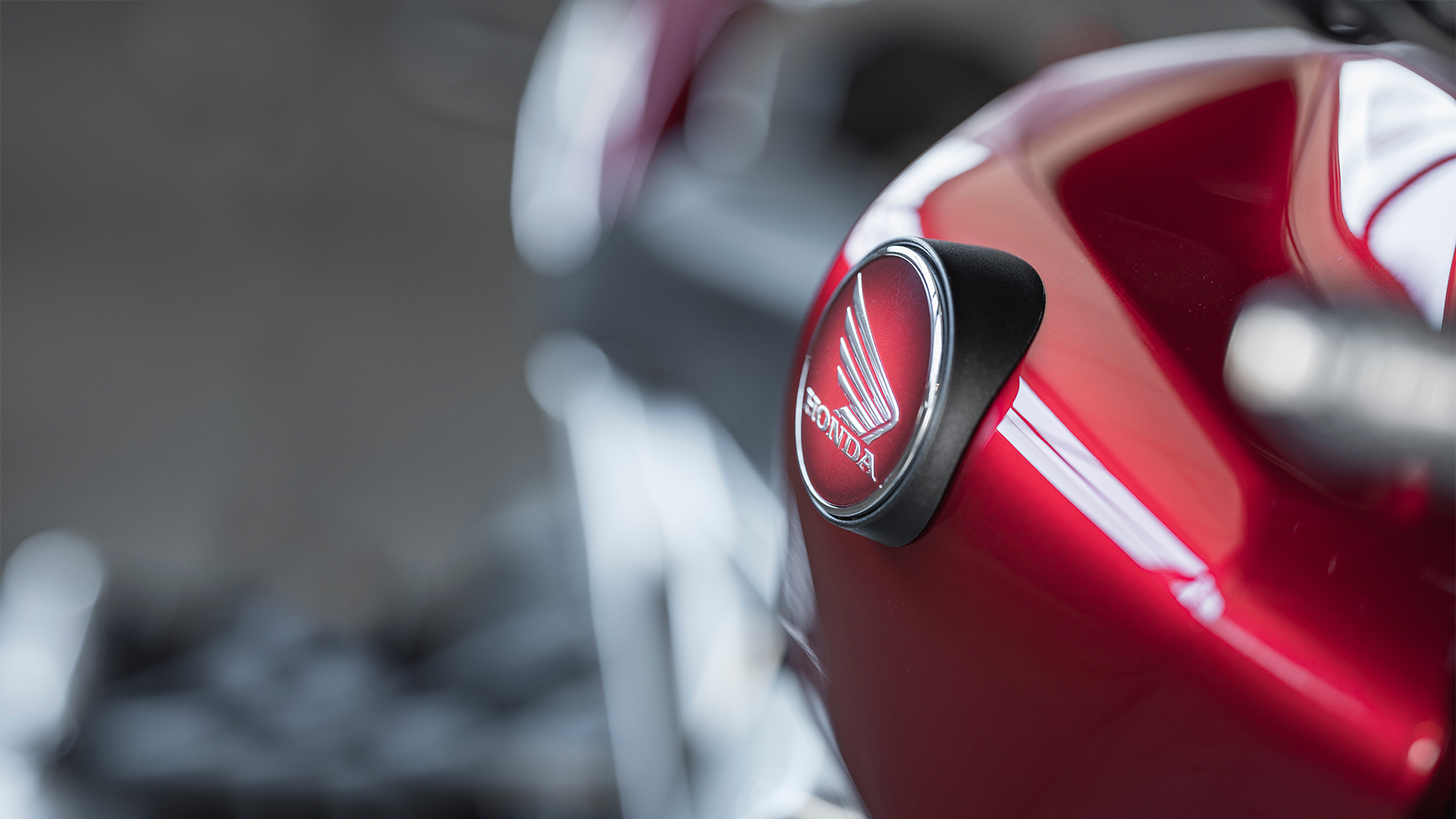 Nahaufnahme vom Tank einer Honda CB1000R