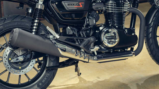GB350S, ¾-Heckansicht mit HSTC