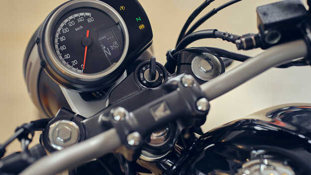 GB350S, Nahaufnahme des Tachometers