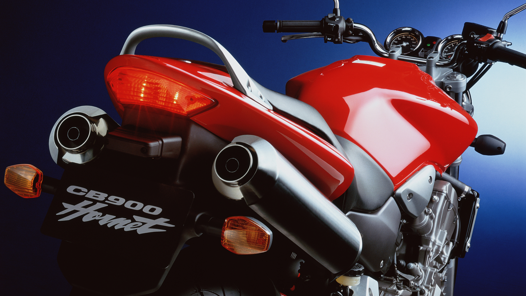 Heckansicht der Honda CB900 Hornet, Nahaufnahme.