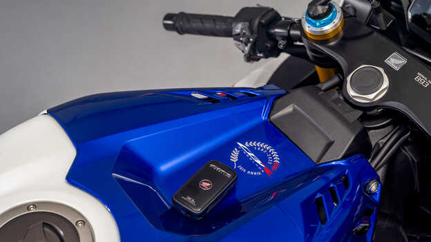 Honda CBR1000RR-R Fireblade SMART Key Sender mit 30th Anniversary-Logo