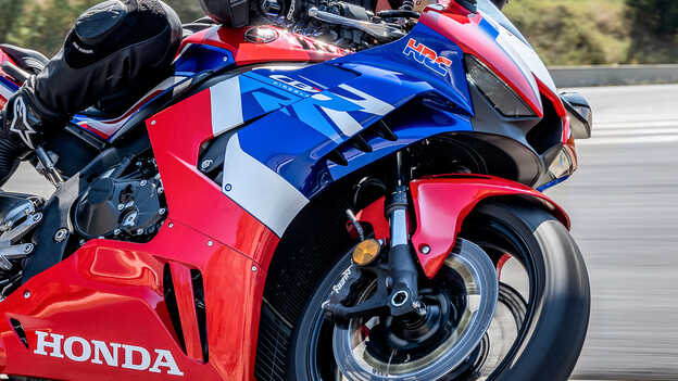 Honda CBR1000RR-R Fireblade with Showa adjustable suspension