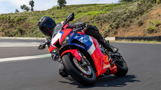 Honda CBR1000RR-R Fireblade with new electronics performance package