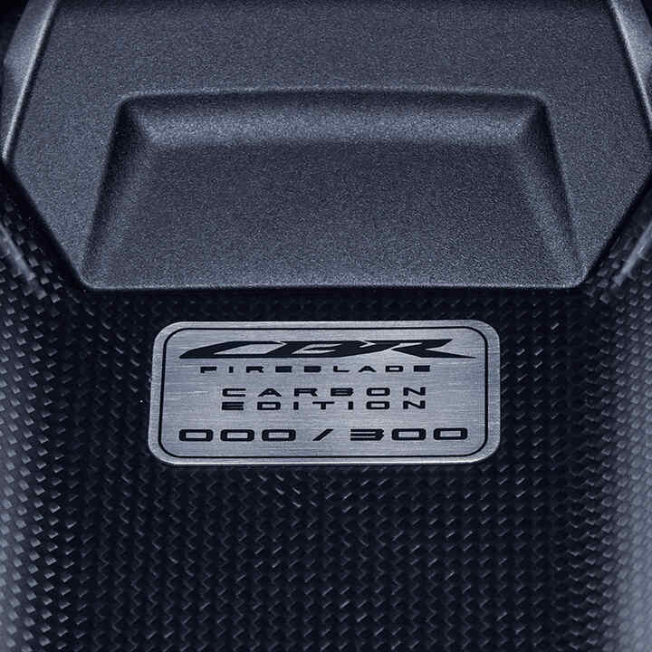 CBR1000RR-R Fireblade Carbon Edition – 300 Stück