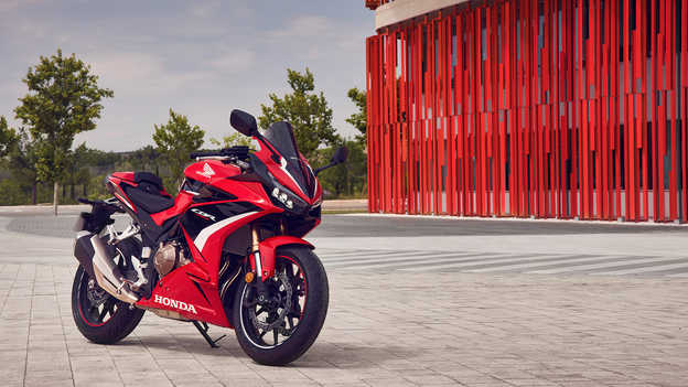 CBR500R, aggressive supersport styling and new design