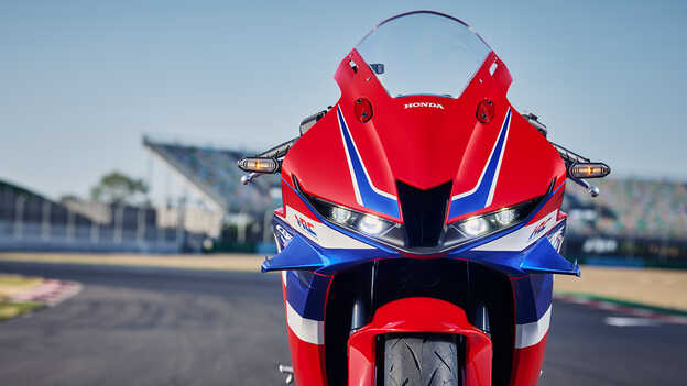 CBR600RR, close-up of the front fairing.