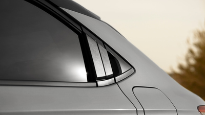Privacy Glass (abgedunkelte Scheiben hinten)