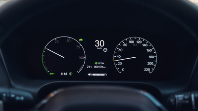10,2-Zoll-Fahrer-Informationsdisplay in Farb-LCD-Technik
