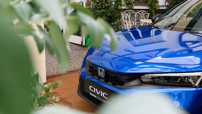 Honda Civic e:HEV Milan Design Week 2022 Frontansicht