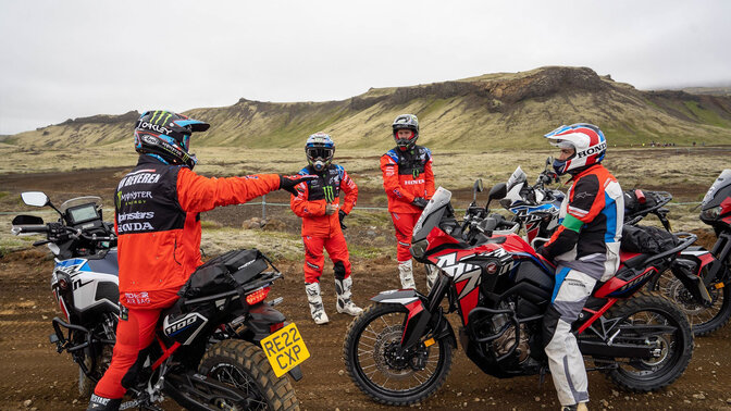 Guide riders